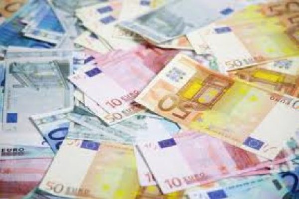 Letonia a aderat la zona euro